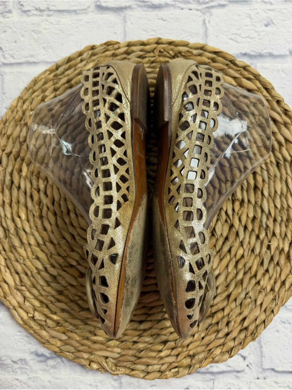 Tory Burch “Mira” Metallic Gold Leather Laser-Cut Logo Ballet Flats. Size 8.5 - Picture 7 of 9